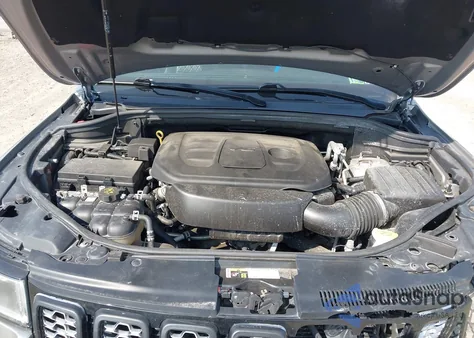 2019 Jeep Grand Cherokee Laredo E 4X4 z USA, uszkodzony, nr VIN 1C4RJFAG3KC849107